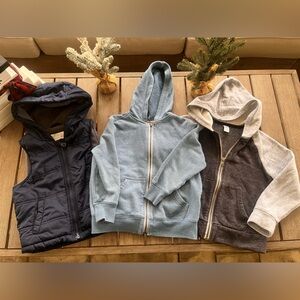 Bundle of 3 Winter Items. Size 5T